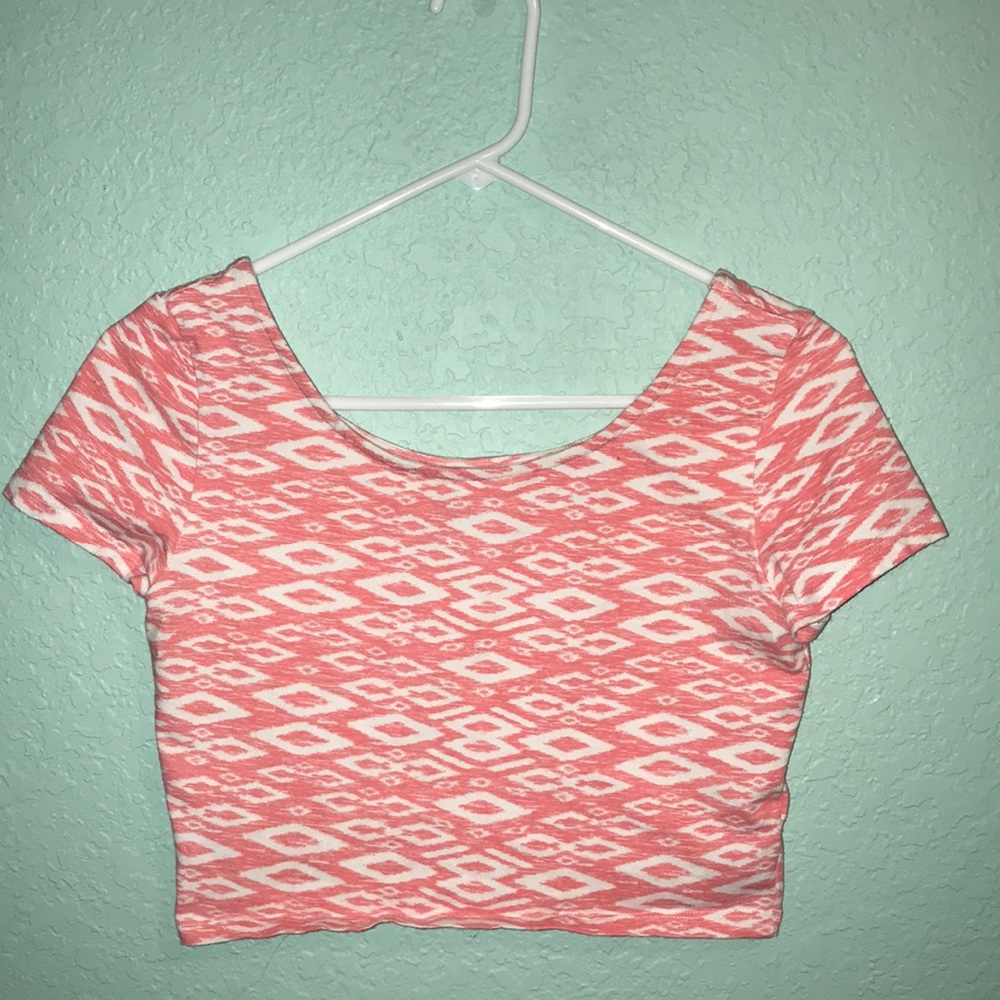 aztec design crop top